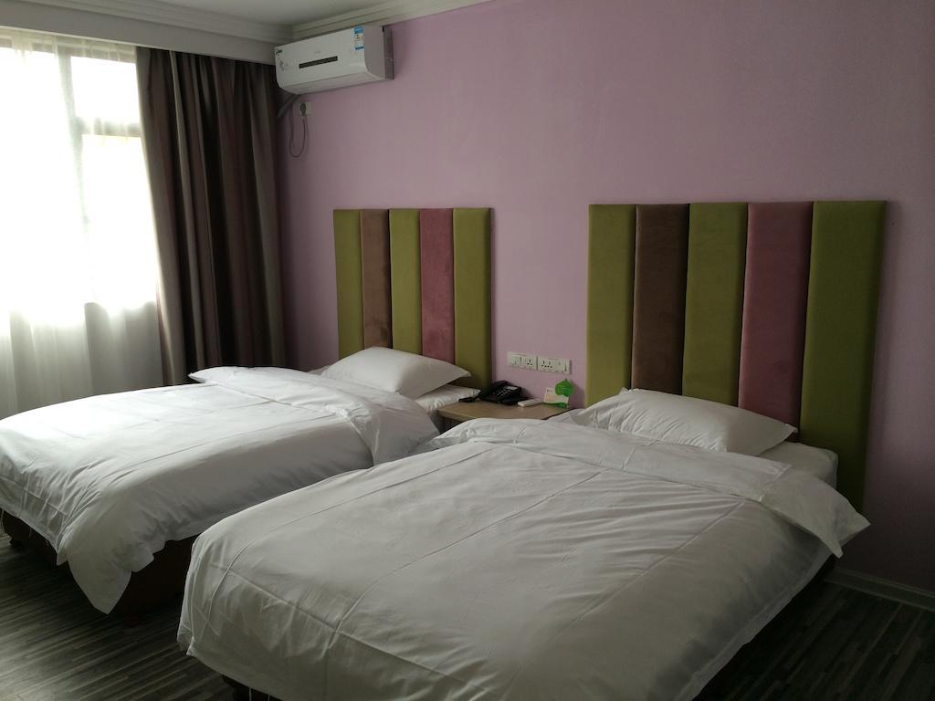 Guilin Wisteria Hotel Room photo