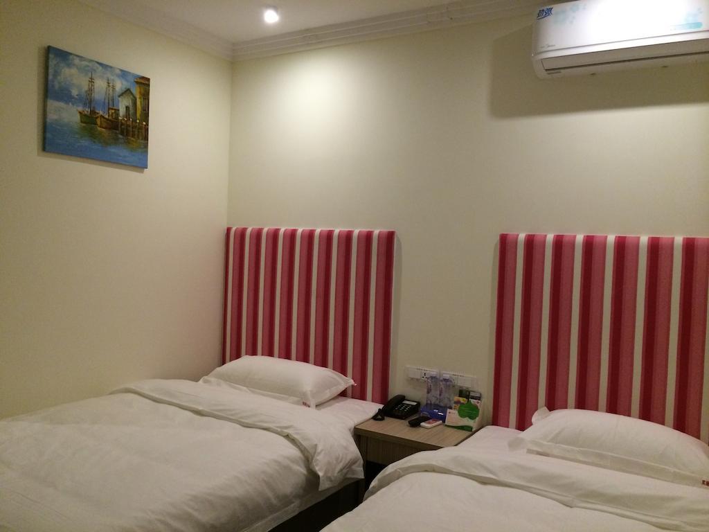 Guilin Wisteria Hotel Room photo